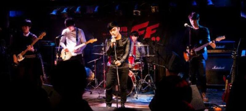 파일:3 gra cir.jpg